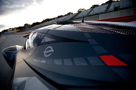 Mazda Furai szupersportautó koncepció, 450 lóerős három bolygódugattyús wankel rendszerű erőforrással.